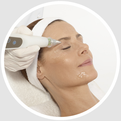 Lernen Sie unsere Anti-Aging Behandlungen kennen